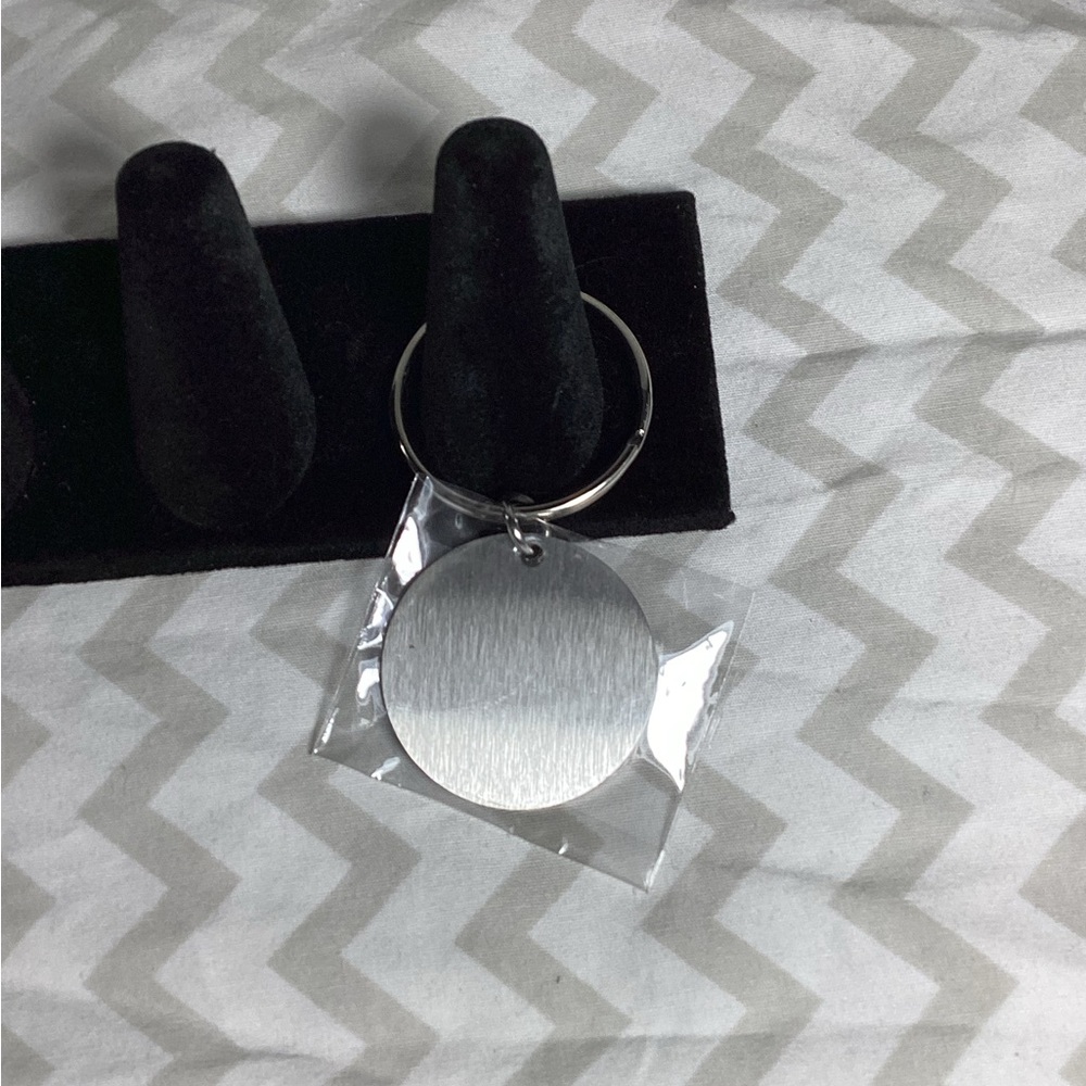 Mom/Bonus Mom/Step Mom/Step In Mom Keychain - Picture 2 of 3
